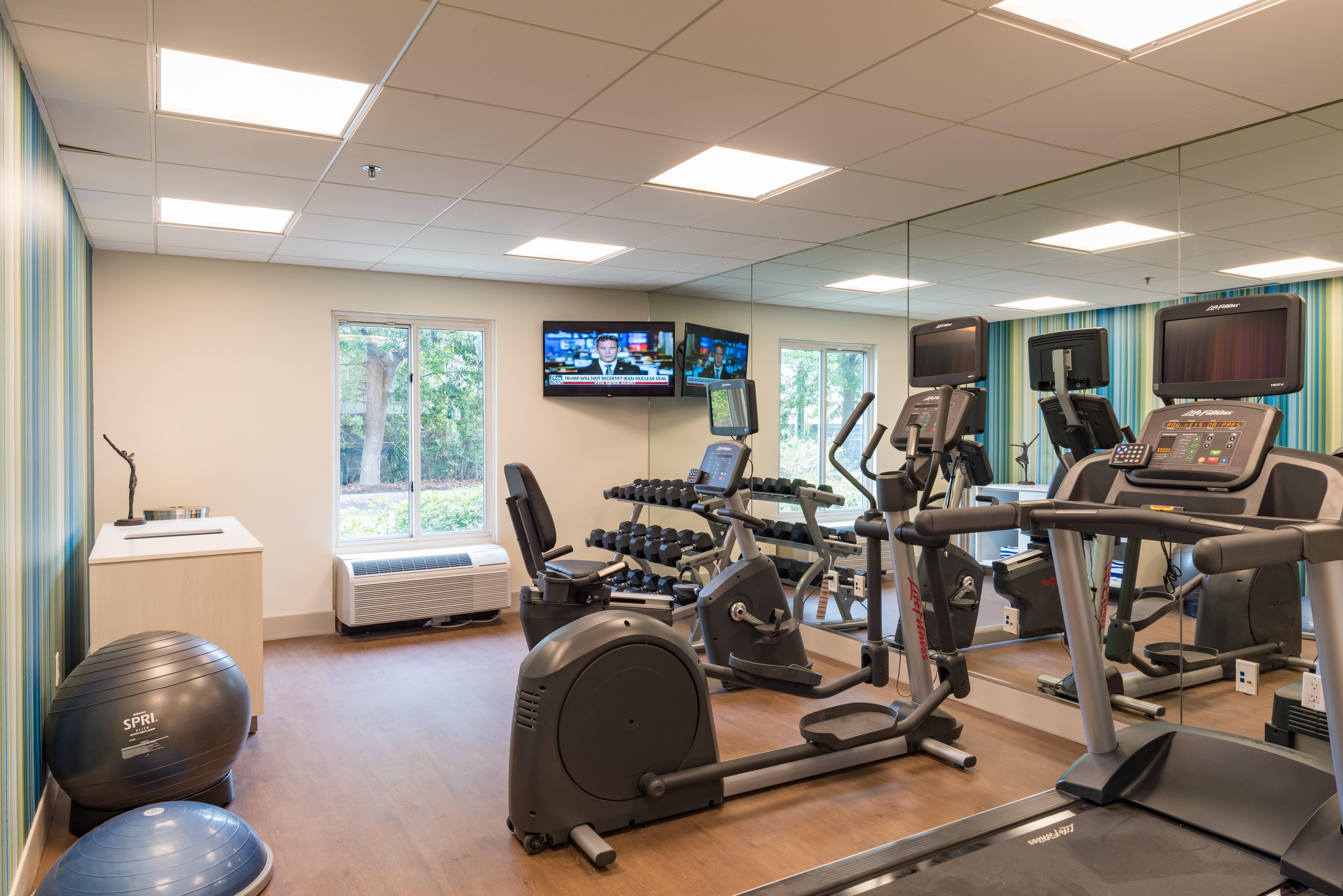 Holiday Inn Express Charleston Us Highway 17 & I-526 By Ihg Eksteriør bilde