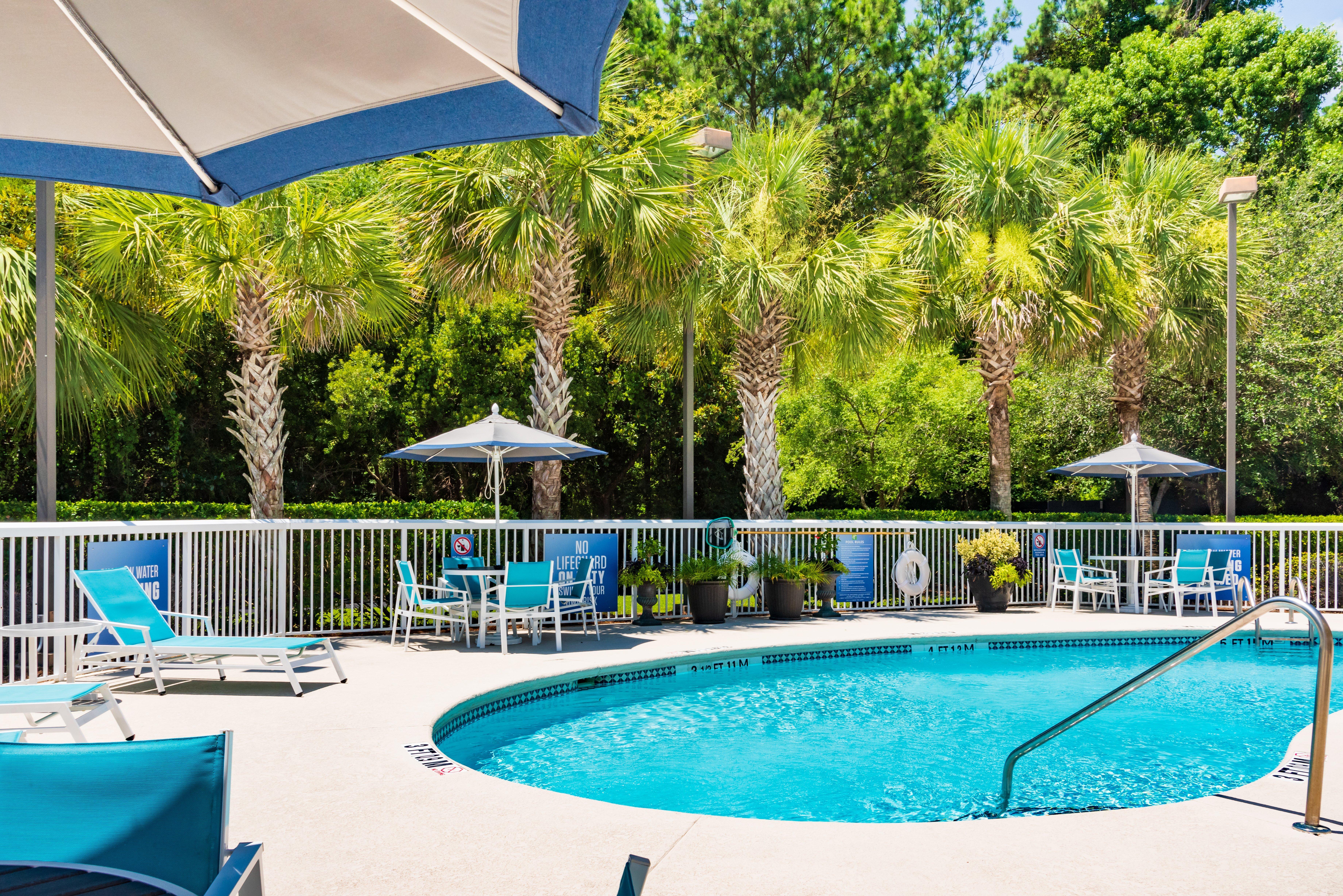 Holiday Inn Express Charleston Us Highway 17 & I-526 By Ihg Eksteriør bilde