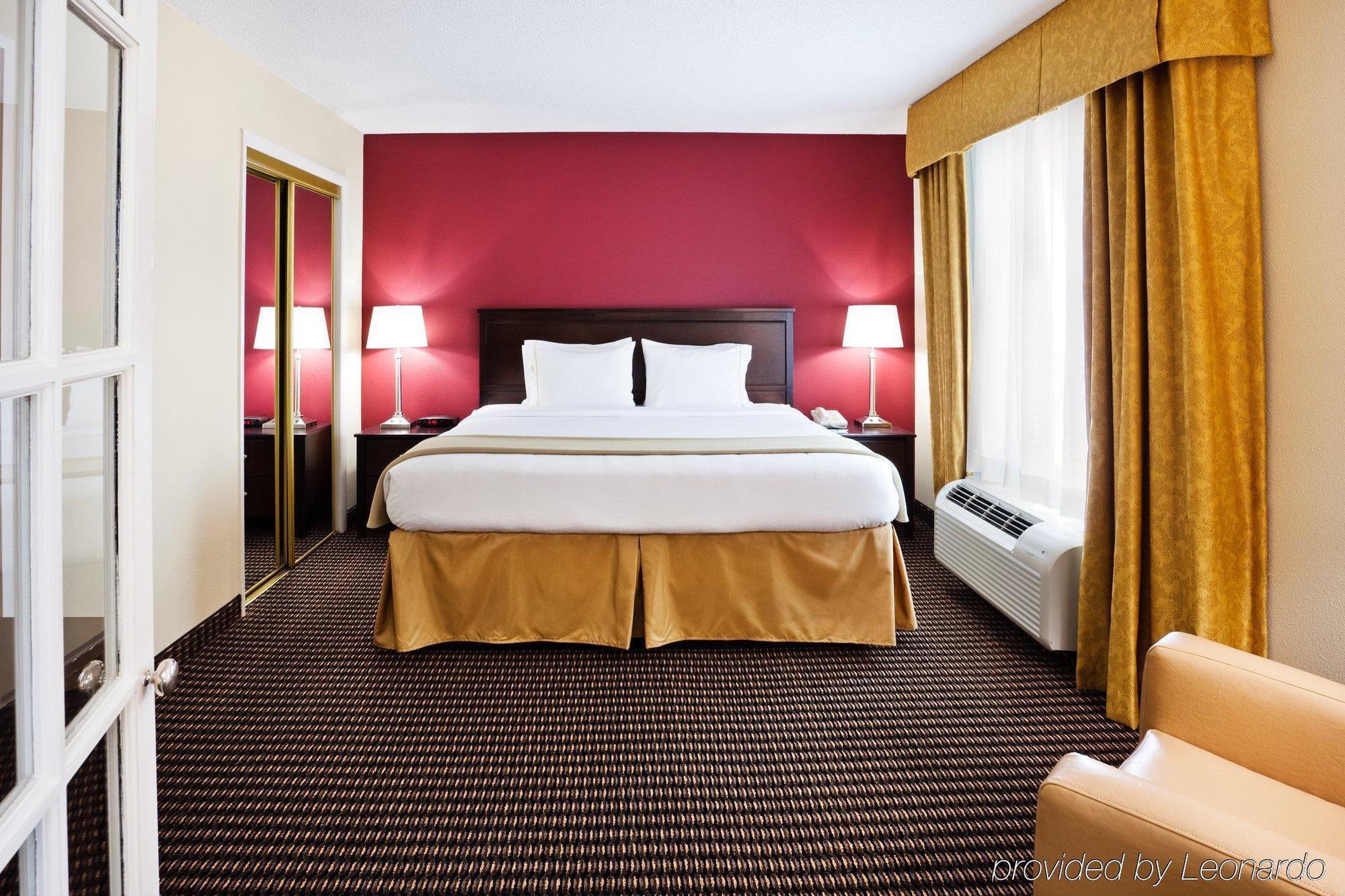 Holiday Inn Express Charleston Us Highway 17 & I-526 By Ihg Eksteriør bilde