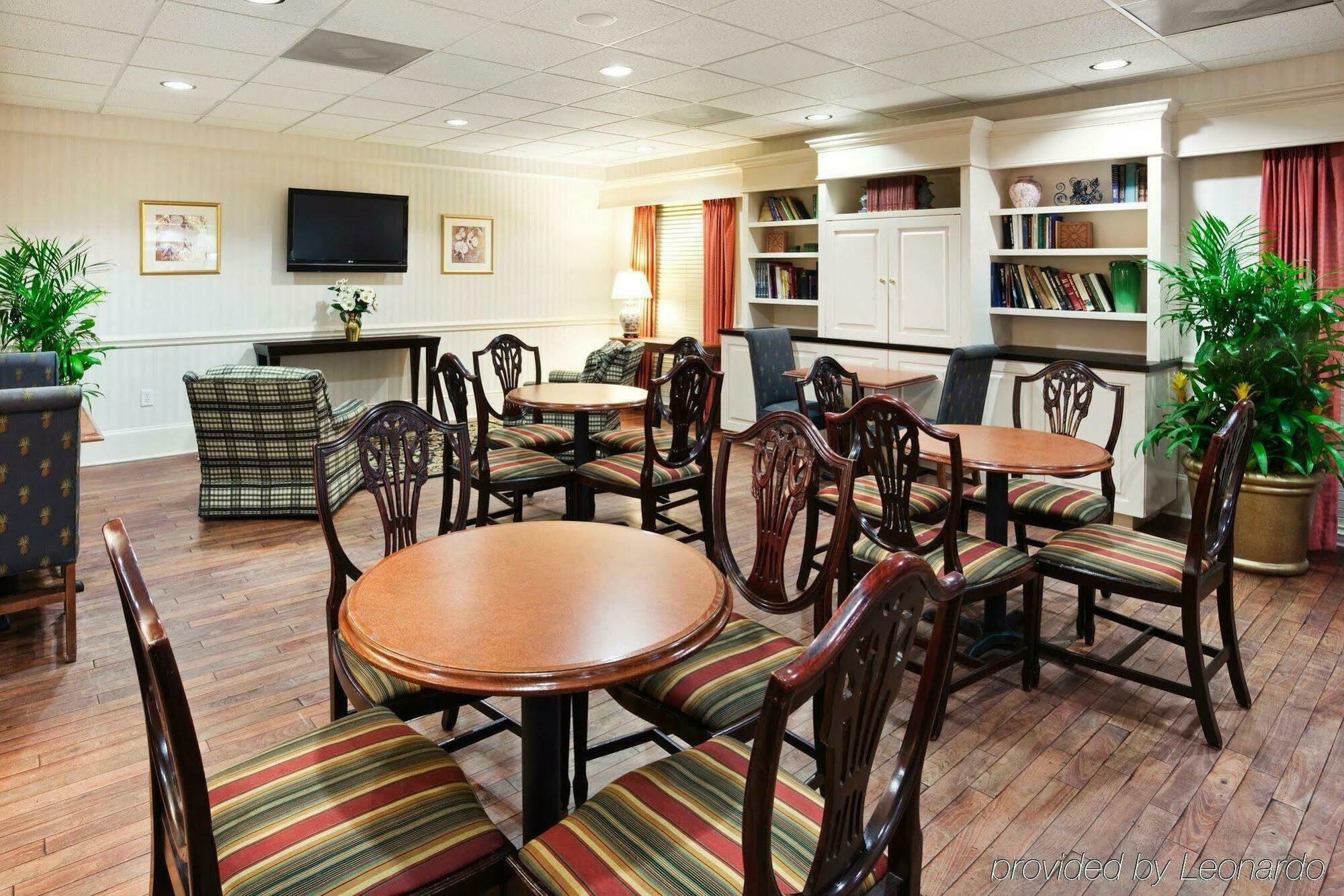 Holiday Inn Express Charleston Us Highway 17 & I-526 By Ihg Eksteriør bilde
